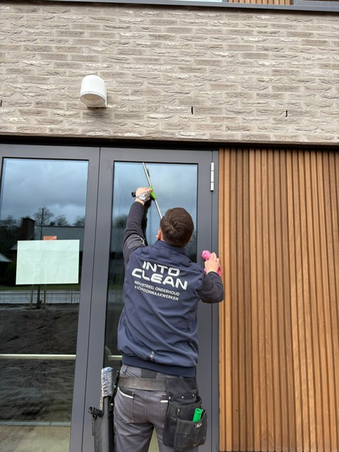 Glaswas van woningen / villa's